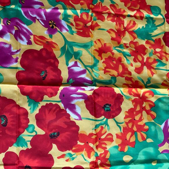 Laura Geraldi silky polyester scarf bright colorful flowers large 30" square - Picture 5 of 8